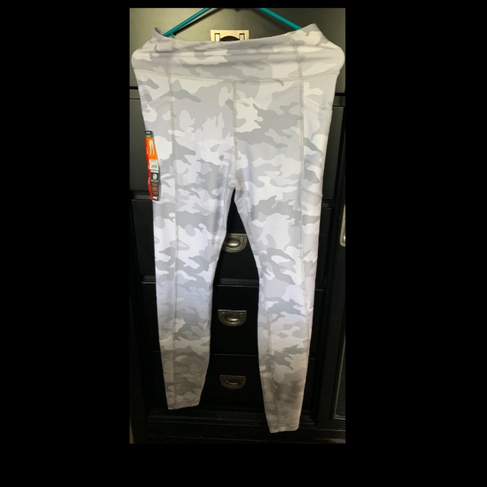 White camp leggings